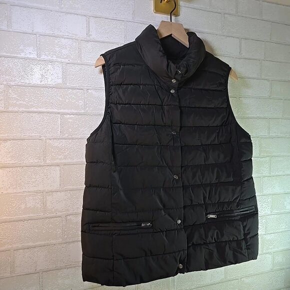 DNKY Women's Black Button-Down Puffer Vest Size Large - Picture 2 of 6